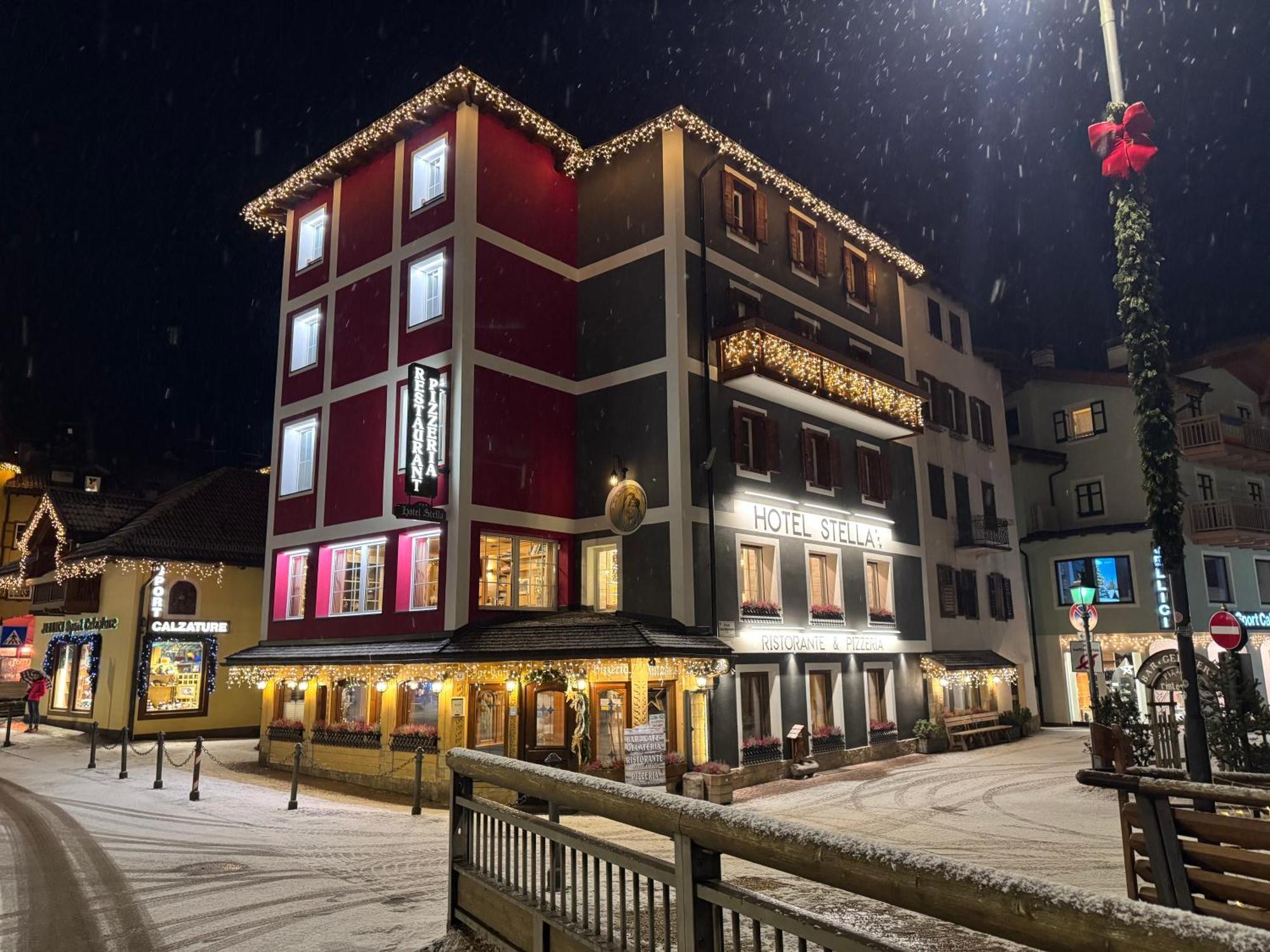 Hotel Stella Моена Екстер'єр фото