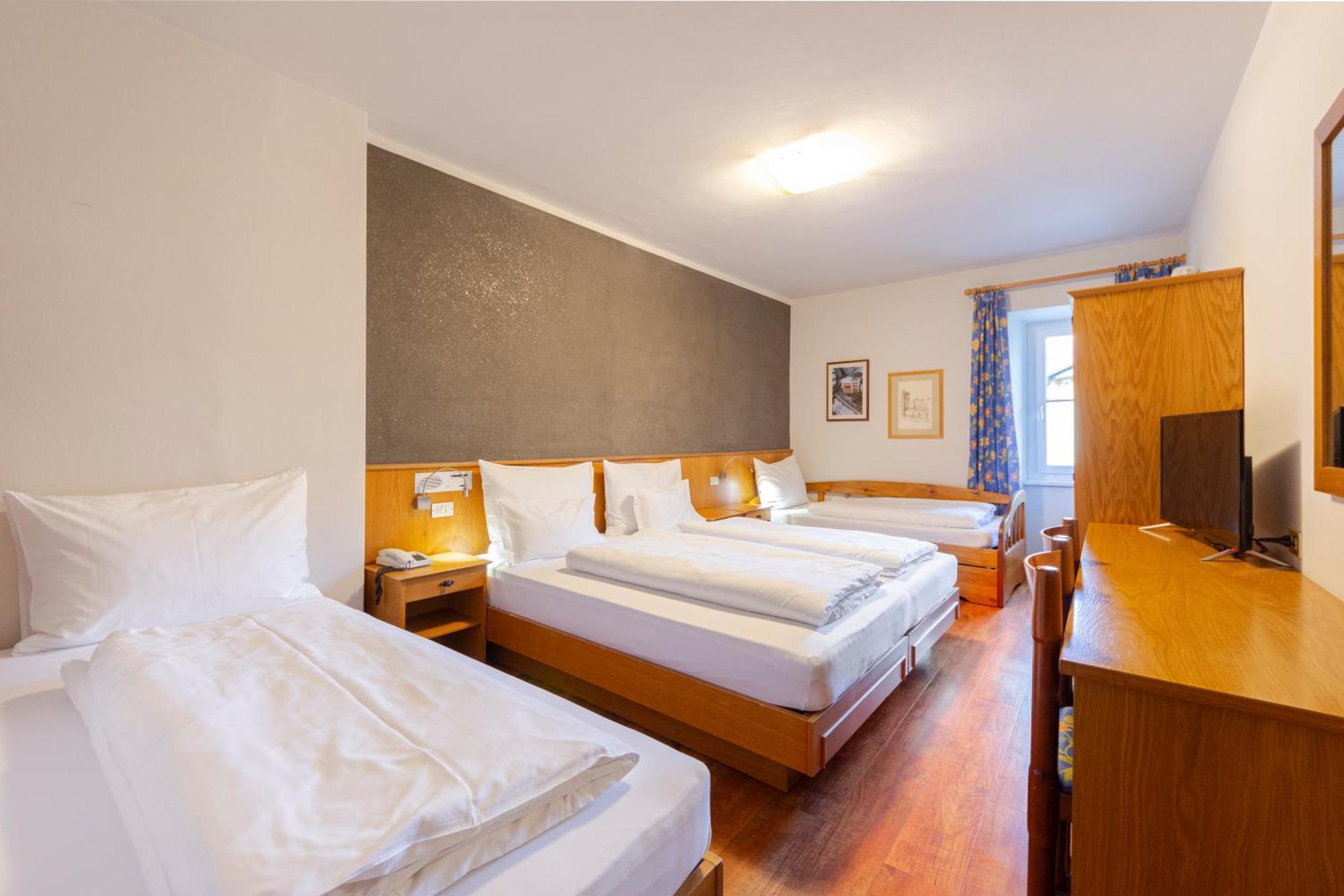 Hotel Stella Моена Екстер'єр фото